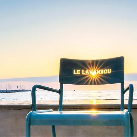 Apartman Au Lavandou Pour 3 Personnes Avec Climatisation - Fr-1-803-15