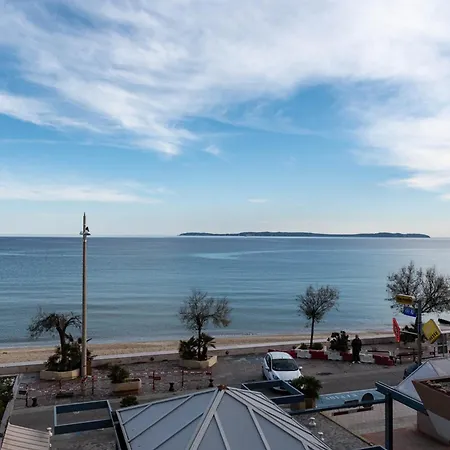Apartmán Au Lavandou Pour 3 Personnes Avec Climatisation - Fr-1-803-15 Le Lavandou