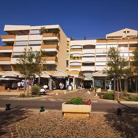 Au Lavandou Pour 3 Personnes Avec Climatisation - Fr-1-803-15 Le Lavandou