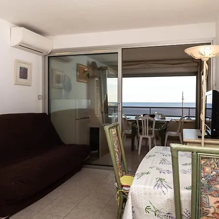 Au Lavandou Pour 3 Personnes Avec Climatisation - Fr-1-803-15 * Le Lavandou